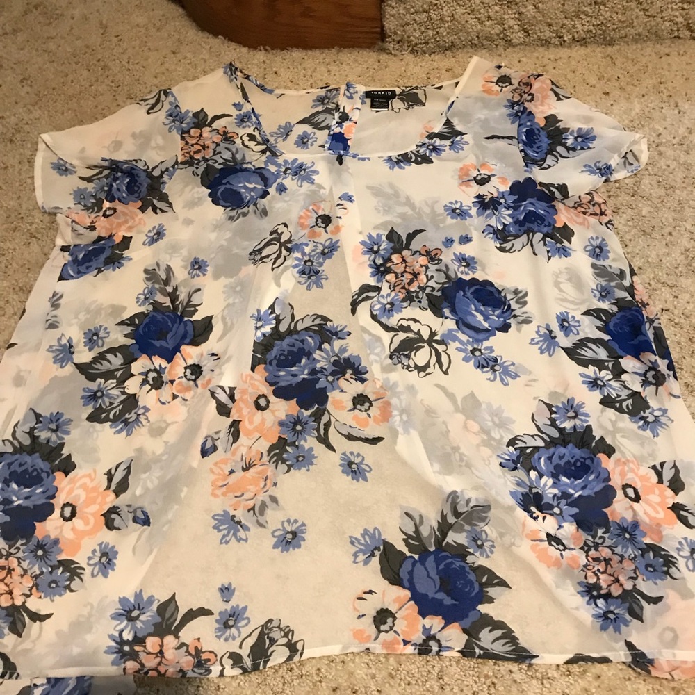 Torrid Size 3 Blouse